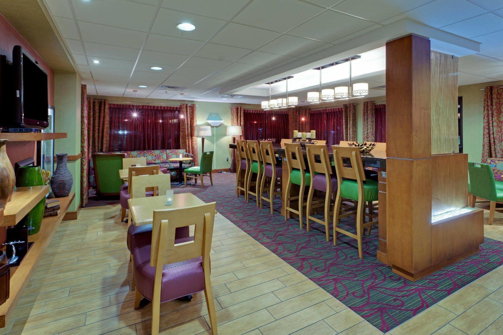 Hampton Inn Harrisonburg - University Restaurant foto